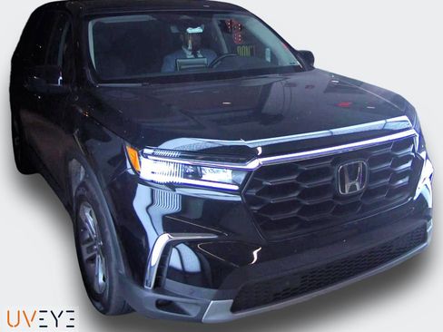 Used 2024 Honda Pilot EX-L image 2