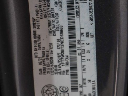 Used 2022 Ford F250 Lariat w/ Black Appearance Package image 34