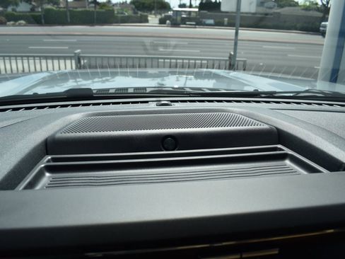 Used 2025 Ford F450 Lariat w/ FX4 Off-Road Package image 28