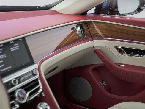 Used 2023 Bentley Flying Spur V8 AWD/4WD image 7