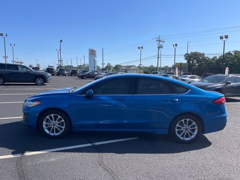 Used 2020 Ford Fusion SE FWD image 13