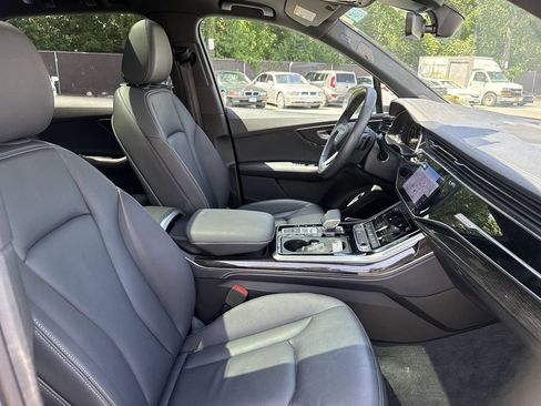 Used 2025 Audi Q7 3.0T Premium Plus AWD/4WD image 27