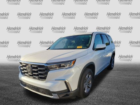 Used 2025 Honda Pilot EX-L image 4