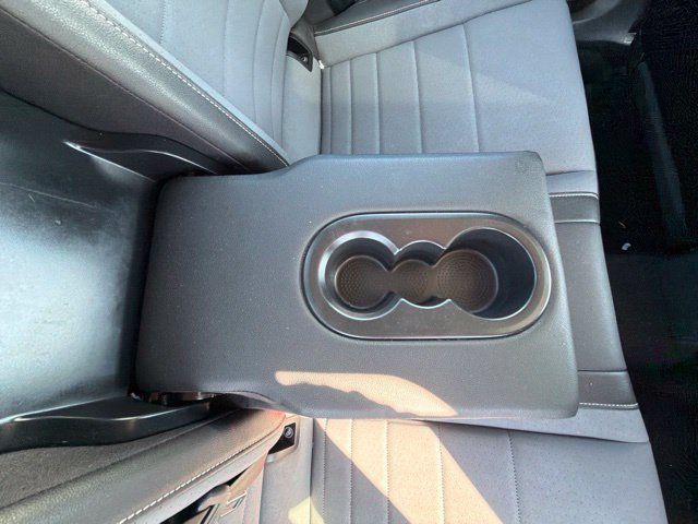 Used 2025 Volkswagen Jetta SE FWD image 32