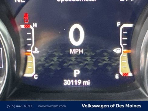 Used 2023 Jeep Gladiator Mojave w/ Cold Weather Group image 17