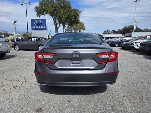 Used 2018 Honda Accord EX image 4
