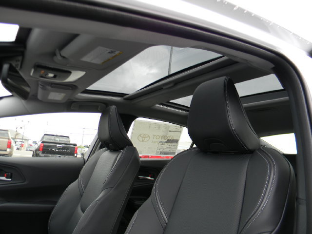 New 2026 Toyota Prius Plug-In Hybrid FWD image 16