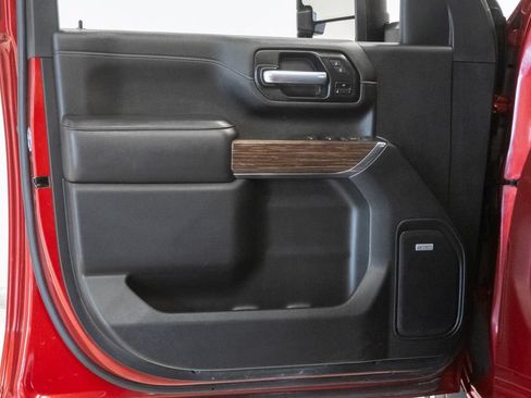 Used 2021 Chevrolet Silverado 2500 High Country w/ Z71 Off-Road Package AWD/4WD image 9