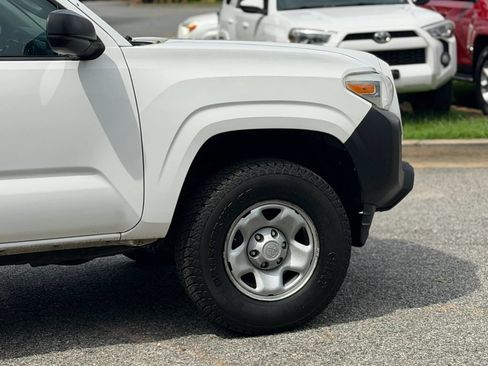 Used 2016 Toyota Tacoma SR RWD image 9