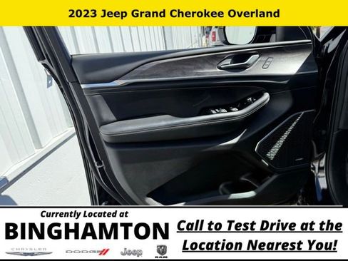 Used 2023 Jeep Grand Cherokee Overland image 7