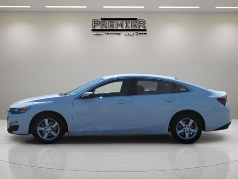 Used 2024 Chevrolet Malibu LT image 11