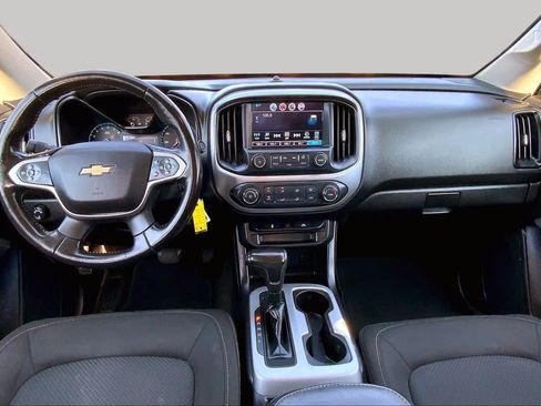 Used 2017 Chevrolet Colorado LT RWD image 16