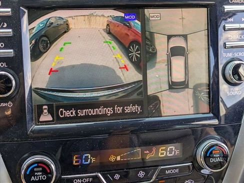 Certified 2022 Nissan Murano Platinum w/ Cargo Package image 12