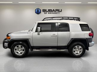 Used 2008 Toyota FJ Cruiser 2WD w/ Upgrade Pkg 2 video 2