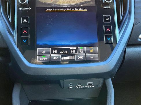 Used 2025 Subaru Forester Premium image 17