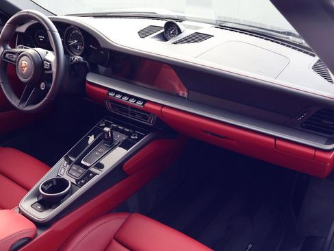 Certified 2023 Porsche 911 Carrera S image 24