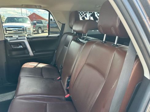 Used 2016 Toyota 4Runner Limited AWD/4WD image 32