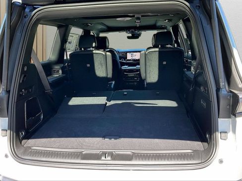 New 2026 Jeep Grand Wagoneer 4WD image 28