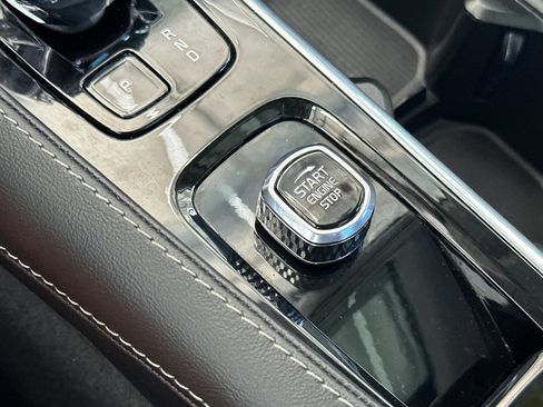 Certified 2023 Volvo XC90 T8 Ultimate AWD/4WD image 27
