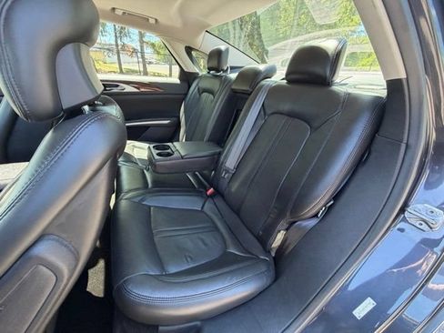 Used 2013 Lincoln MKZ FWD image 23