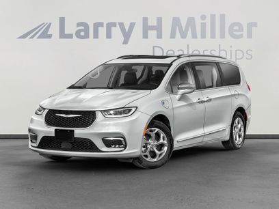 Used 2022 Chrysler Pacifica Touring-L