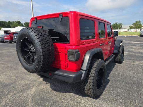 Used 2018 Jeep Wrangler Unlimited Rubicon AWD/4WD image 4