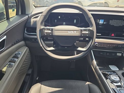 New 2027 Kia Carnival SX FWD image 14