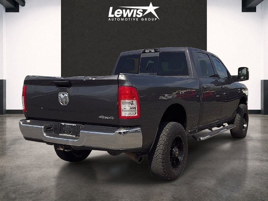 Used 2024 RAM 2500 Tradesman w/ Chrome Appearance Group AWD/4WD image 4
