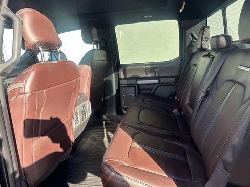 Used 2017 Ford F250 Platinum w/ Platinum Ultimate Package image 6
