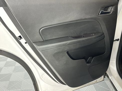 Used 2017 Chevrolet Equinox Premier w/ Enhanced Convenience Package FWD image 29