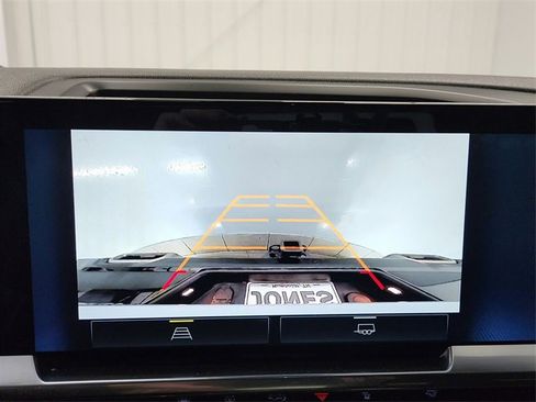 Used 2024 Chevrolet Silverado 1500 LT Trail Boss w/ Protection Package image 25