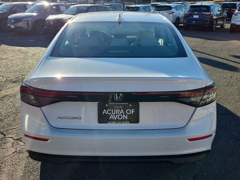 Used 2024 Honda Accord EX image 6