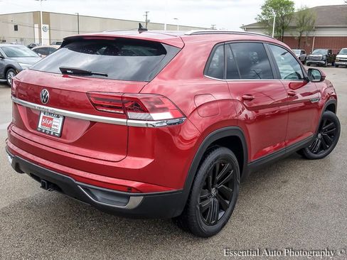 Used 2022 Volkswagen Atlas Cross Sport SE FWD image 9