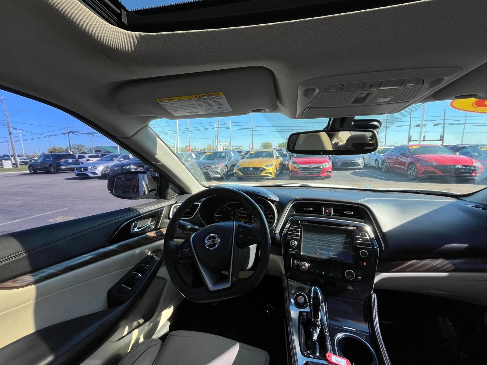 Used 2016 Nissan Maxima Platinum FWD image 34