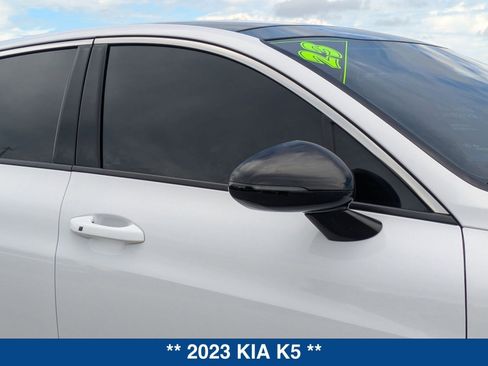 Used 2023 Kia K5 GT-Line image 10