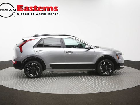 Used 2024 Kia Niro Wind w/ Wind Preserve Package FWD image 40