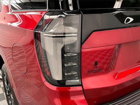 Used 2025 Chevrolet Tahoe RST w/ Comfort Package image 35