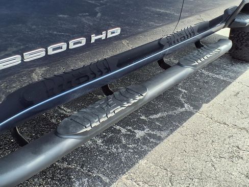 Used 2023 GMC Sierra 2500 Pro w/ Convenience Package image 25