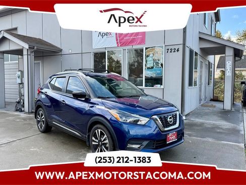 Used 2018 Nissan Kicks SR w/ Exterior Package image 1