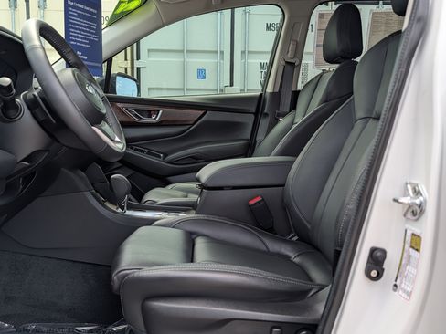 Used 2025 Subaru Ascent Touring AWD/4WD image 23