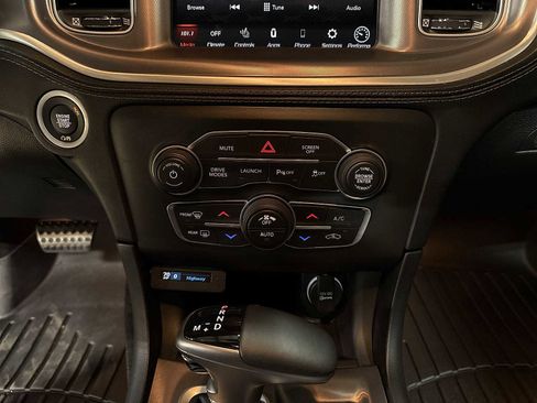 Used 2022 Dodge Charger Scat Pack RWD image 21