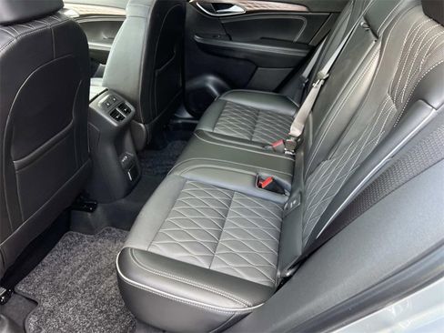 Certified 2023 Buick Envision Avenir image 12