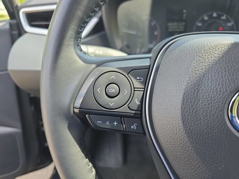 Certified 2025 Toyota Corolla SE FWD image 20