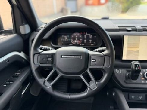 Used 2024 Land Rover Defender 130 X-Dynamic SE AWD/4WD image 35