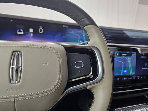 Used 2024 Lincoln Nautilus Reserve image 38