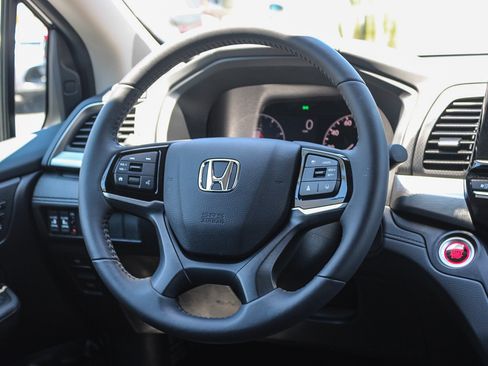 Used 2026 Honda Odyssey EX-L image 16