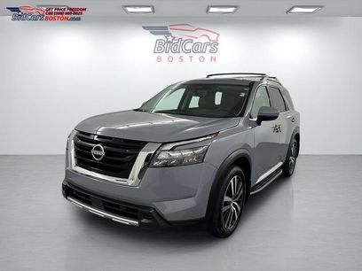 Used 2025 Nissan Pathfinder Platinum w/ Cargo Package