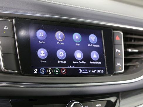 Used 2024 Buick Enclave Premium image 15
