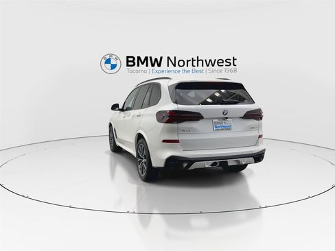 New 2026 BMW X5 xDrive40i w/ Executive Package AWD/4WD image 13