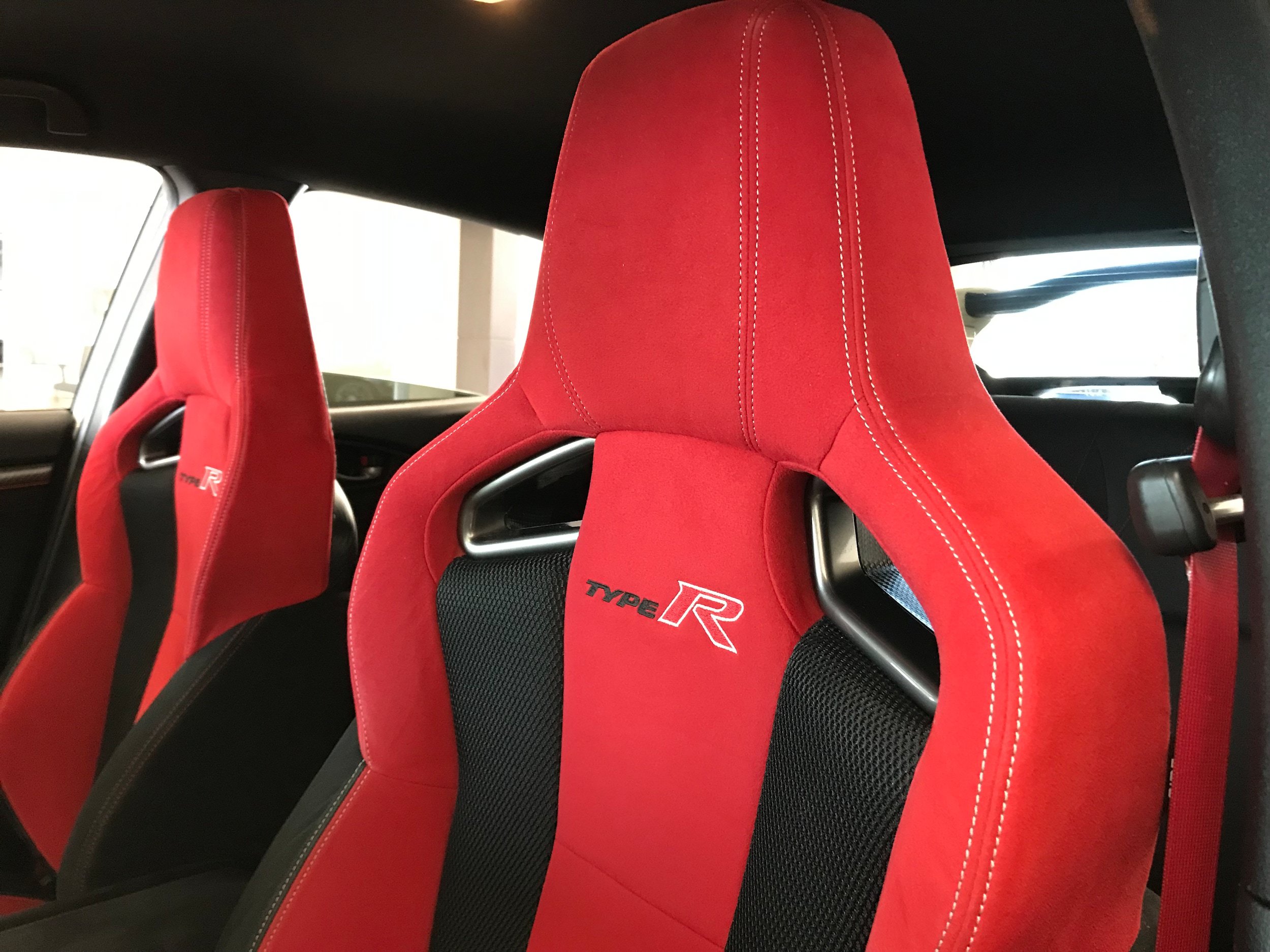Used 2018 Honda Civic Type R image 16